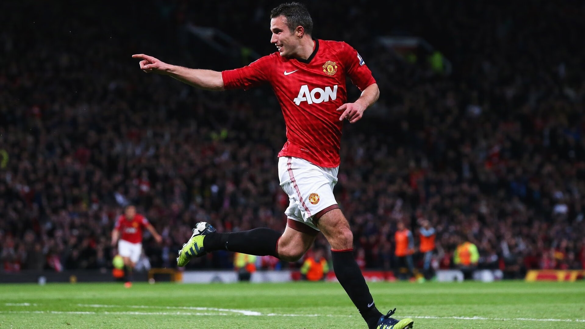 开云电竞-WRC冬季赛：冰雪赛道中的极速比拼，冰雪赛车比赛视频