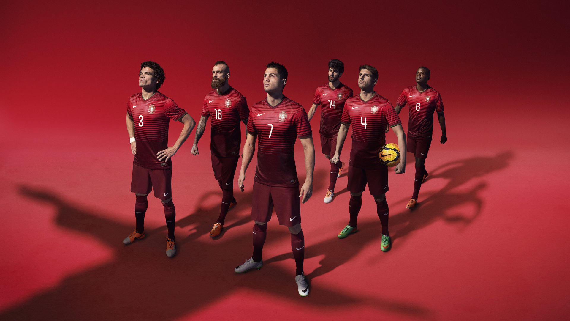 _勇士队外线火力全开，比赛胜利在望_，勇士队内线